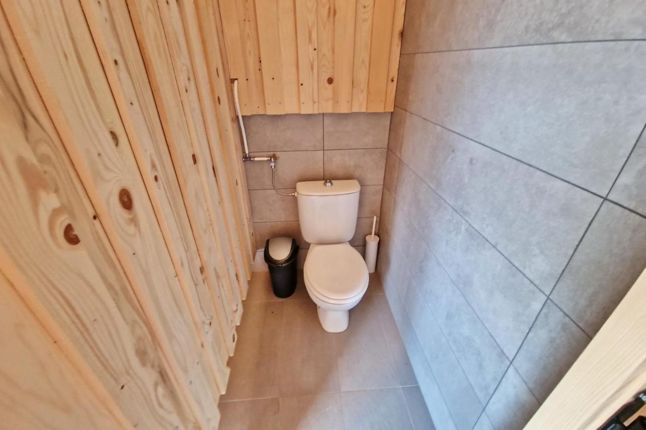 Kamp Beli Gaber Hotel Stari Trg pri Lozu Екстериор снимка