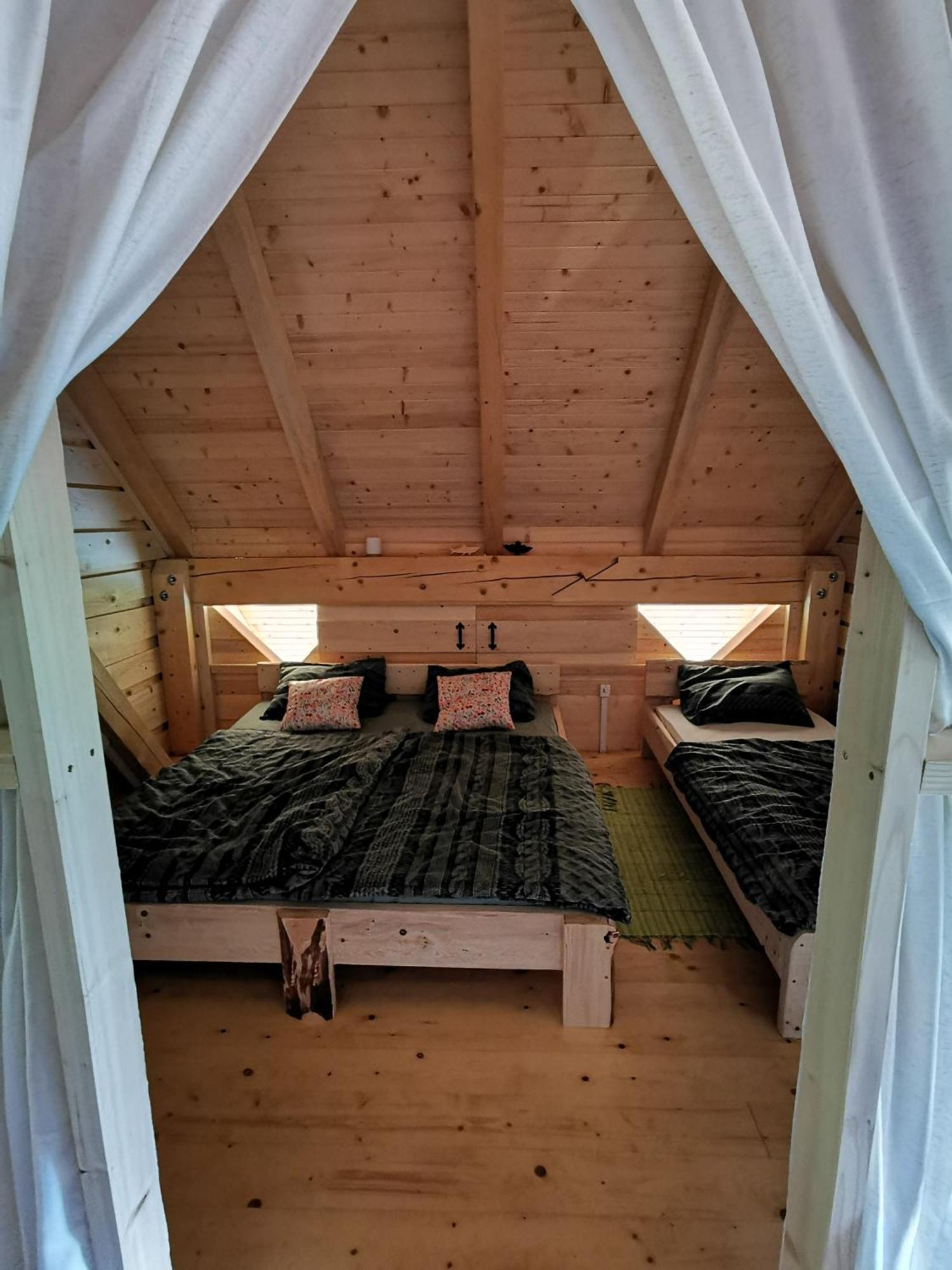 Kamp Beli Gaber Hotel Stari Trg pri Lozu Екстериор снимка
